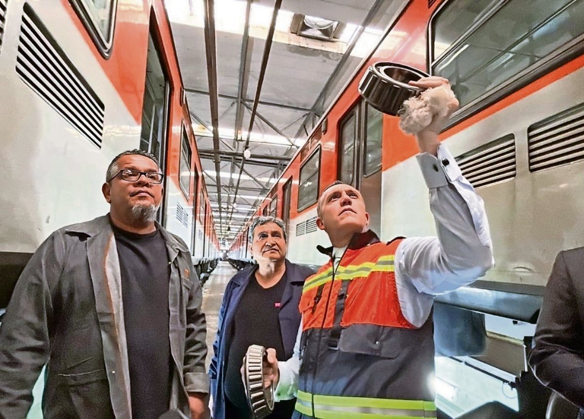 director-del-metro-supervisa-mantenimiento-a-trenes-nm02-de-la-linea-2-rumbo-al-mundial-2026