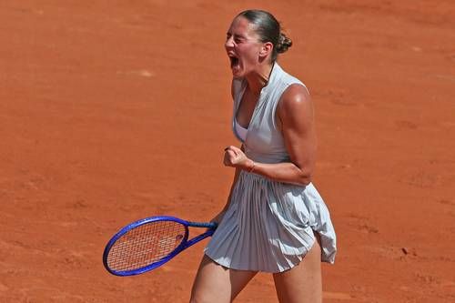 marta-kostyuk-avanza-en-roland-garros-tras-enterarse-de-un-misil-cerca-de-la-casa-de-sus-padres