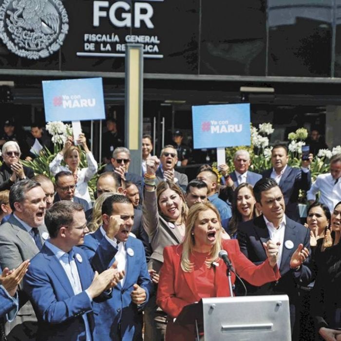 Maru Campos comparece ante la FGR y acusa “persecución política” por citatorio sobre agentes de la CIA