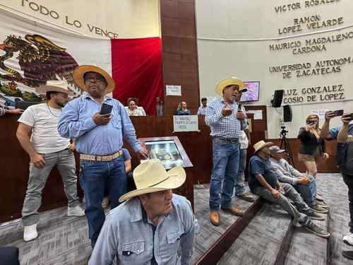 productores-de-frijol-toman-la-tribuna-del-congreso-de-zacatecas-y-exigen-auditoria-y-renuncias