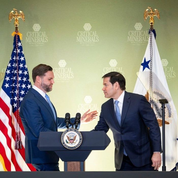 Trump dice que JD Vance y Marco Rubio son “muy buenos” y los presenta como posibles sucesores
