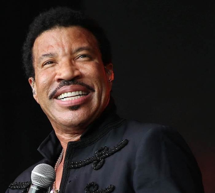 Concierto de Lionel Richie en St. Paul se suspende tras malestar del cantante