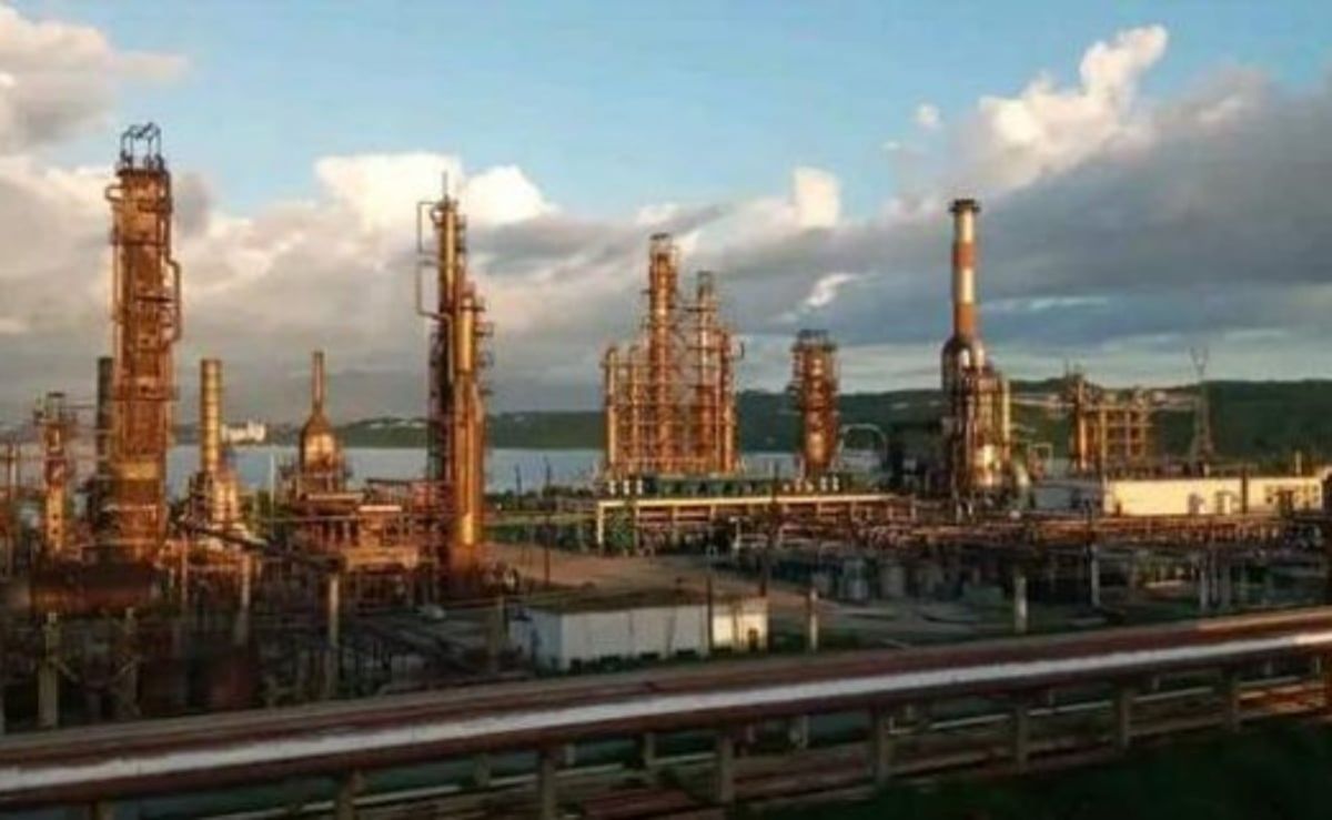 cuba-refina-por-primera-vez-su-crudo-nacional-y-obtiene-diesel-fueloil-y-nafta-solvente