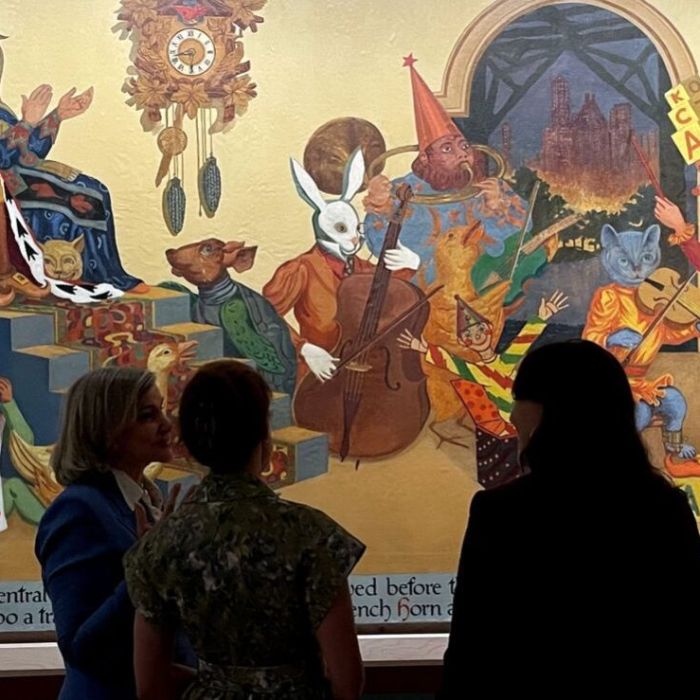 El mural de ‘Alicia’ de Abram Champanier llega al Museo de la Ciudad de Nueva York
