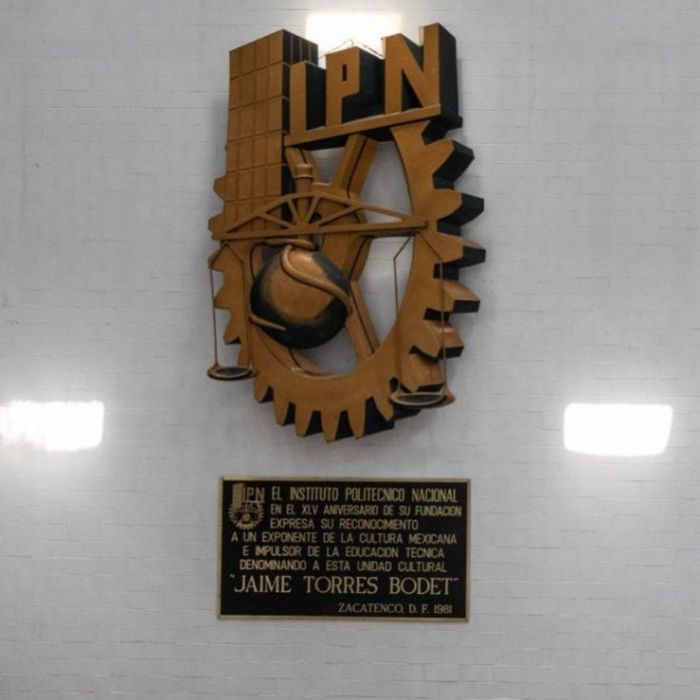 SEP ofrece prohibir cobro de cuotas en el IPN y acuerda mesa permanente para atender el pliego petitorio