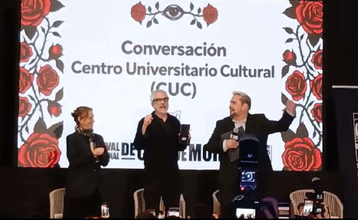 alfonso-cuaron-recibe-la-medalla-filmoteca-unam-en-el-festival-de-morelia