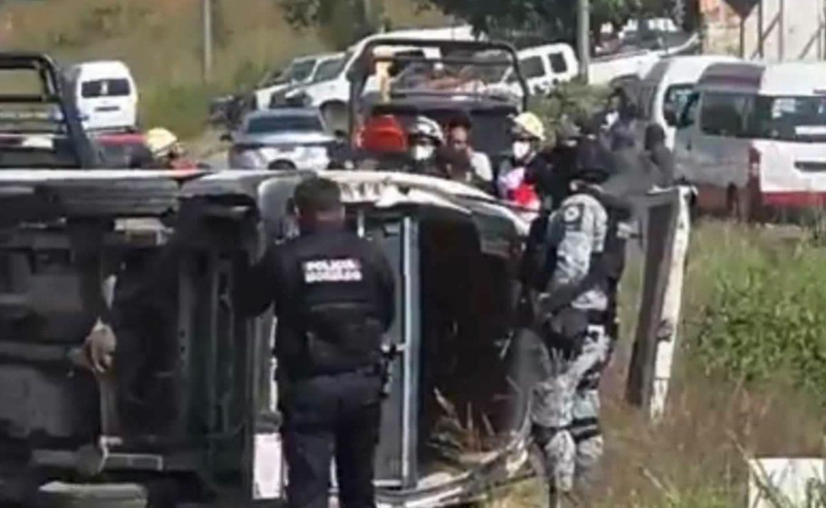 ataque-a-balazos-contra-combi-frente-al-tecnologico-de-cuautla-deja-dos-lesionados