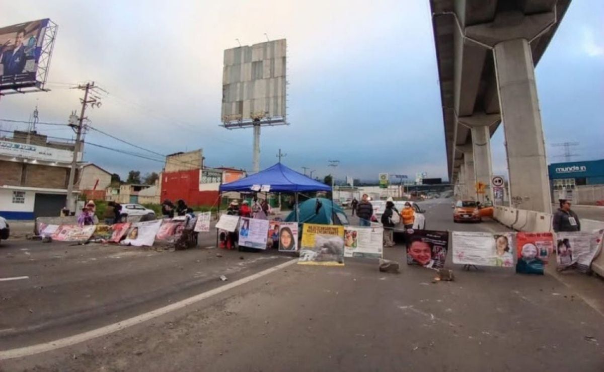 bloqueo-en-la-mexico-toluca-supera-30-horas-madres-buscadoras-exigen-avances