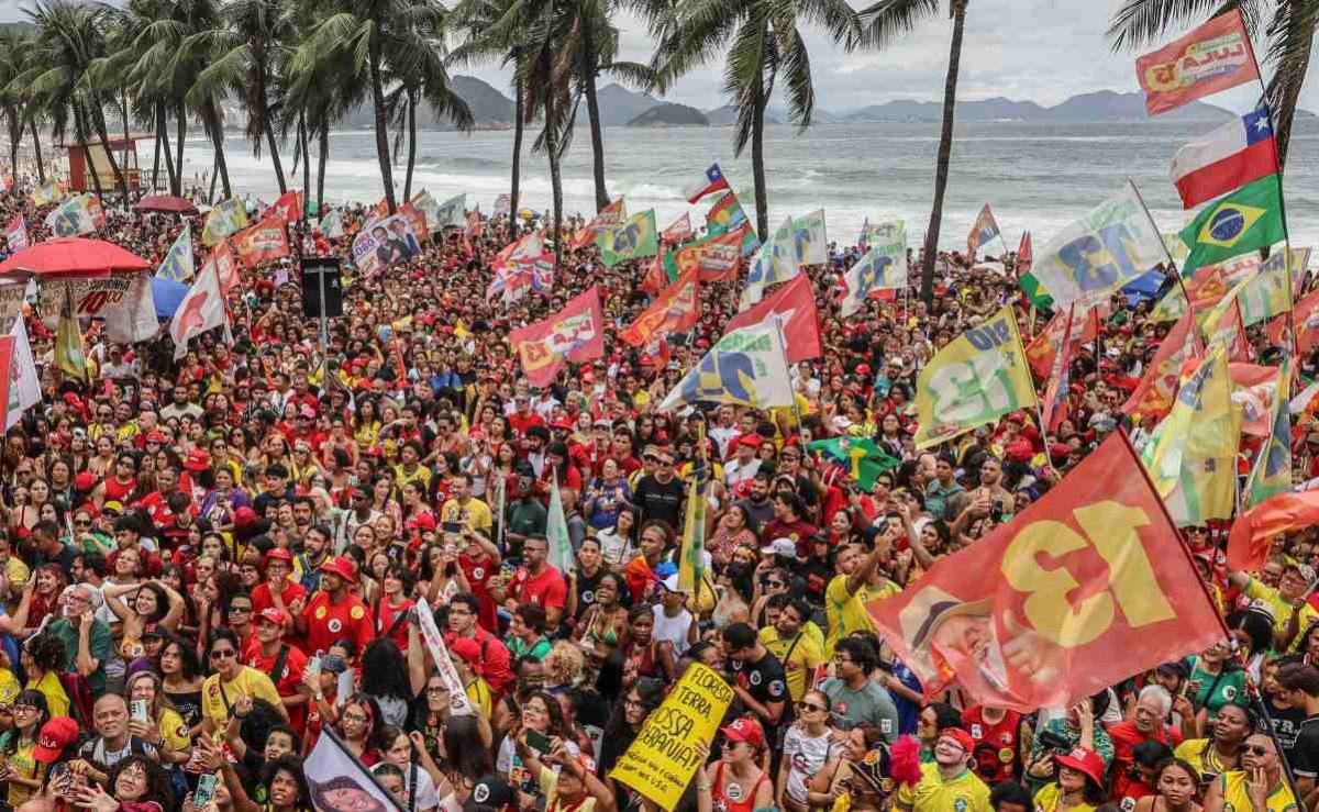 caetano-veloso-encabeza-acto-musical-por-la-democracia-en-copacabana