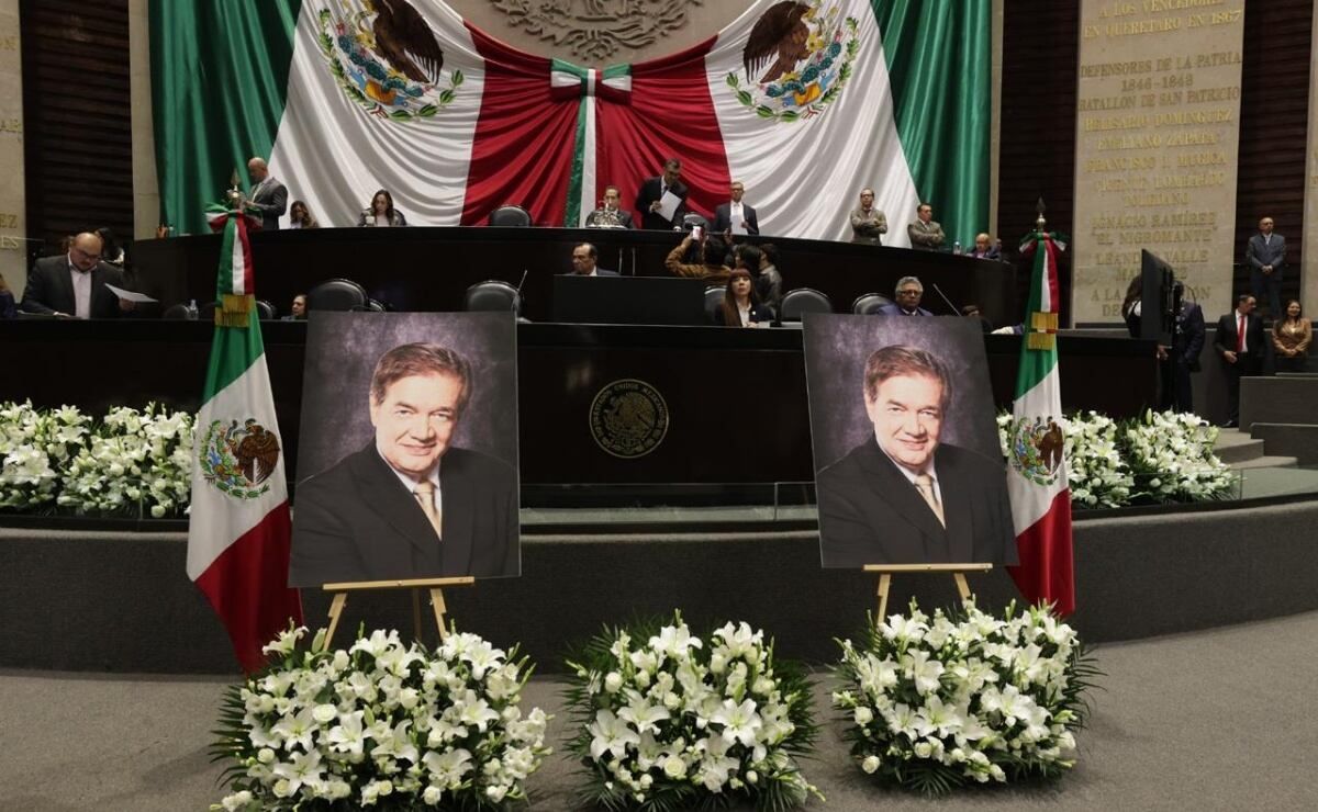 camara-de-diputados-rinde-homenaje-postumo-al-periodista-francisco-garfias