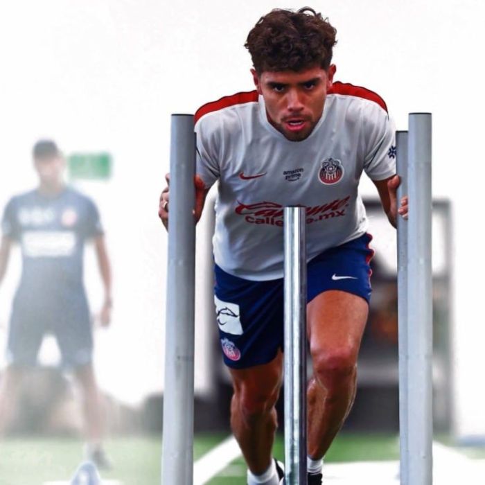 Chivas afronta el Clásico Tapatío con la obligación de ganar