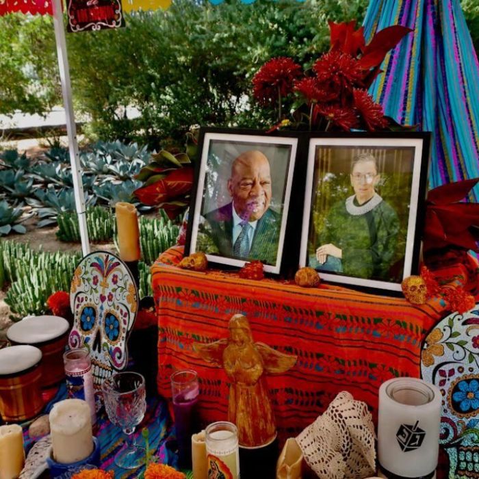 Cómo restaurar una foto antigua para la ofrenda de Día de Muertos con IA