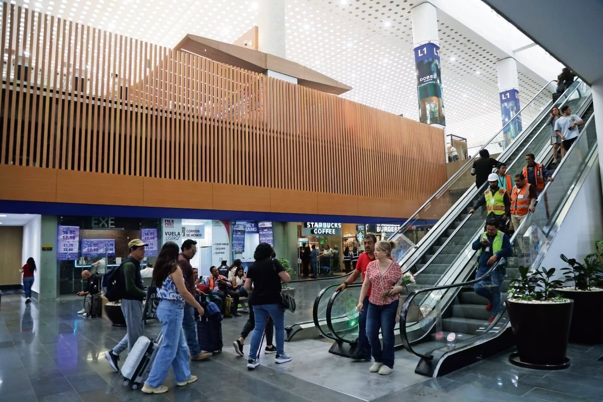 daniel-sibaja-solicito-a-la-sre-el-uso-del-salon-de-protocolos-del-aicm-para-senadores
