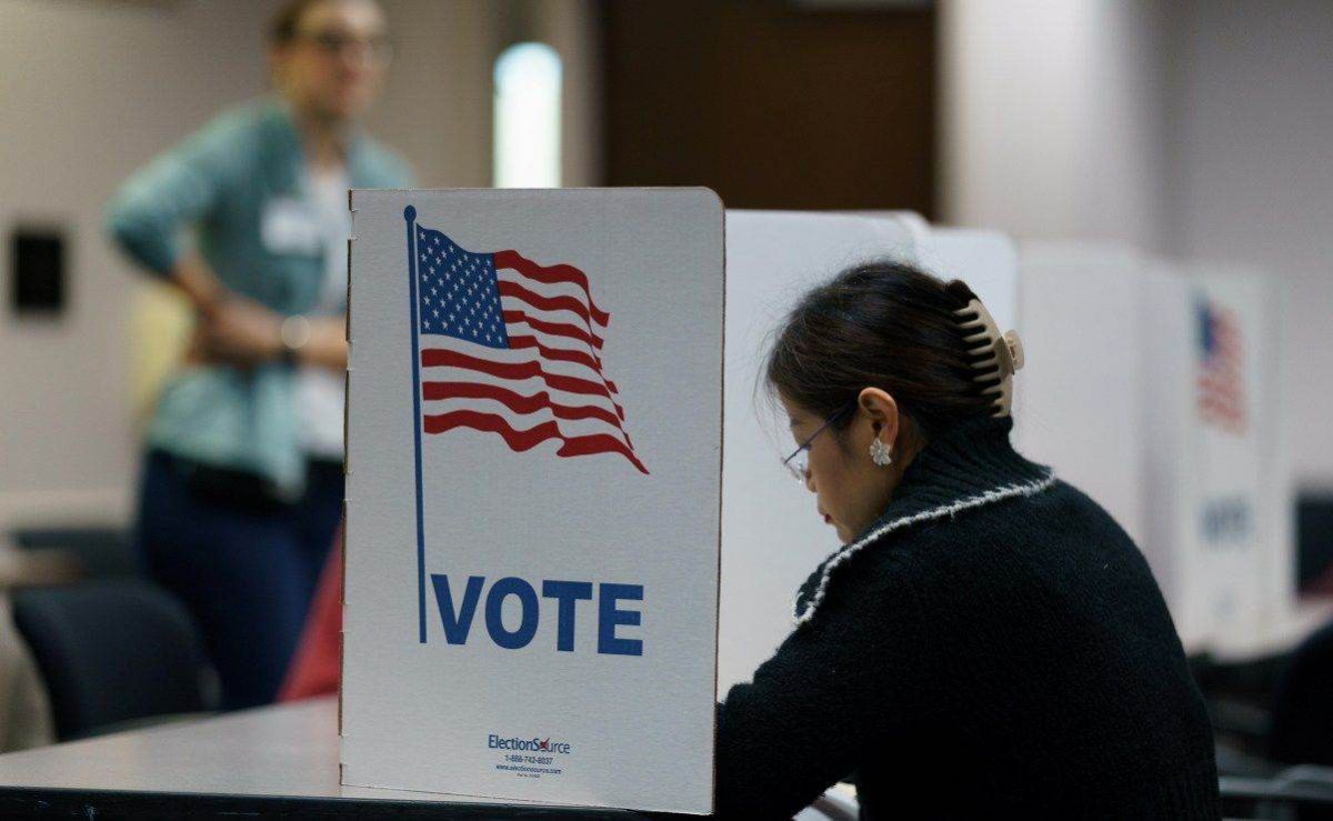 democratas-concentran-44-6-del-voto-anticipado-frente-a-31-3-de-republicanos-en-eu