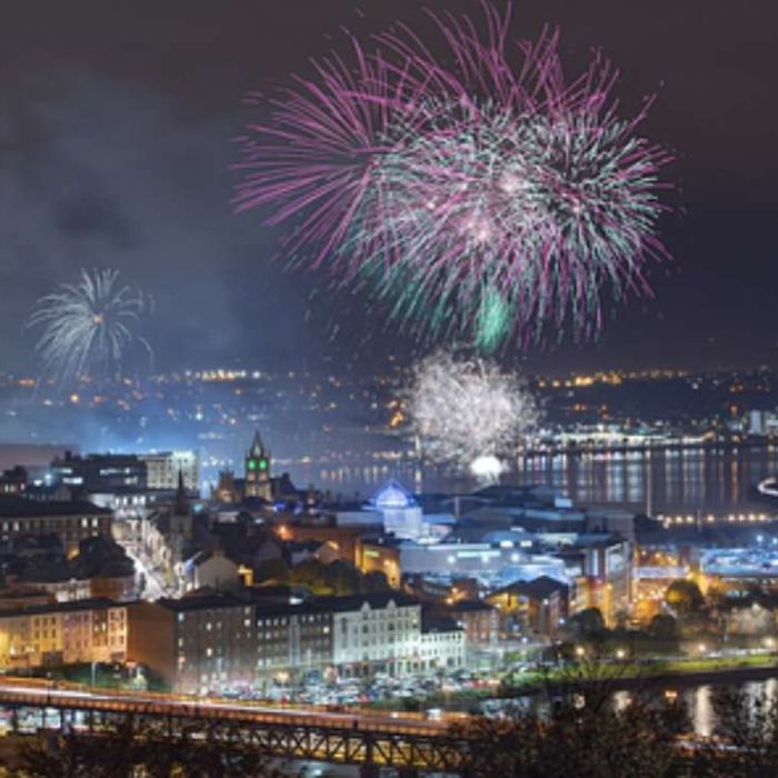Derry Halloween celebra 40 años con folclore, música y gastronomía en Irlanda