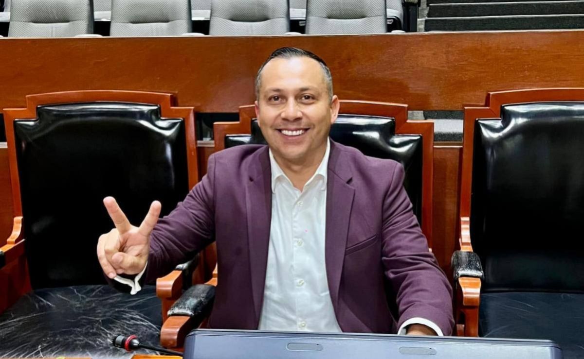detienen-a-tofis-exalcalde-de-jamay-y-lo-trasladan-a-la-fgr-en-guadalajara
