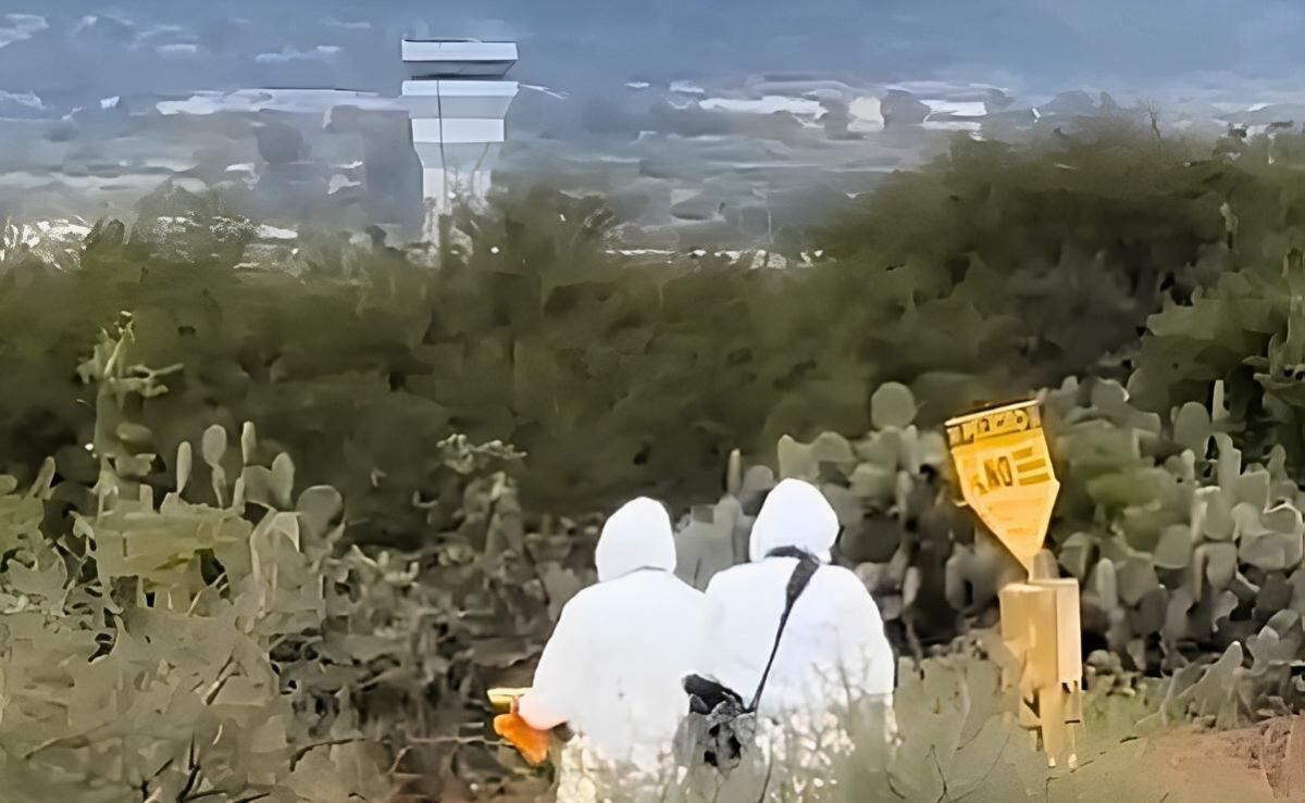 dos-trabajadores-mueren-y-20-resultan-lesionados-tras-caida-de-camion-en-obras-del-tren-mexico-queretaro