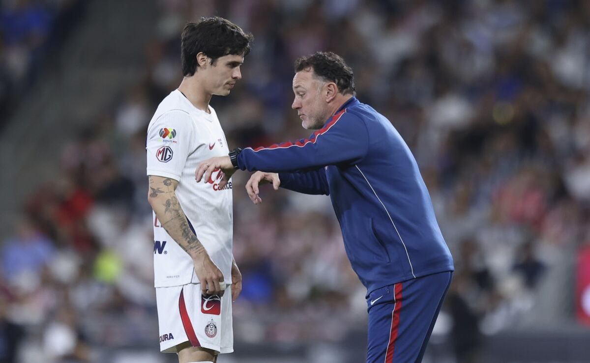 el-regano-de-milito-a-campillo-termino-en-risas-tras-el-susto-ante-rayados
