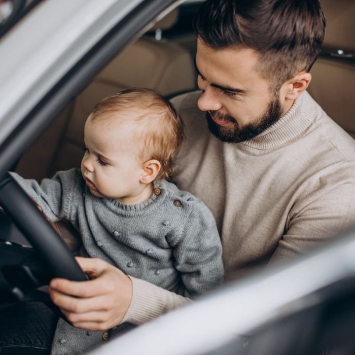 Esta es la multa por llevar a niños en los asientos delanteros del auto en CDMX