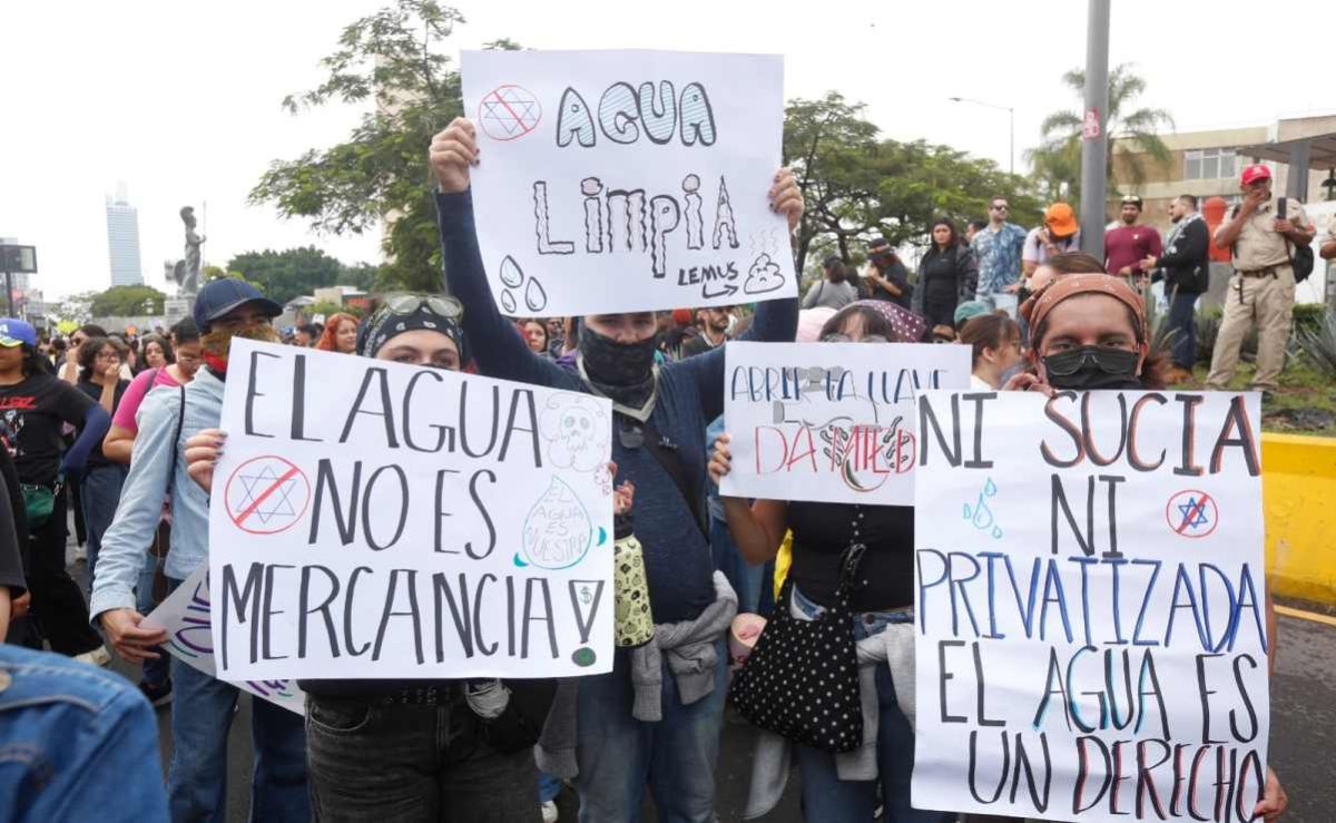 gobierno-de-jalisco-reporta-39-detenidos-y-59-personas-heridas-tras-marcha-por-el-agua