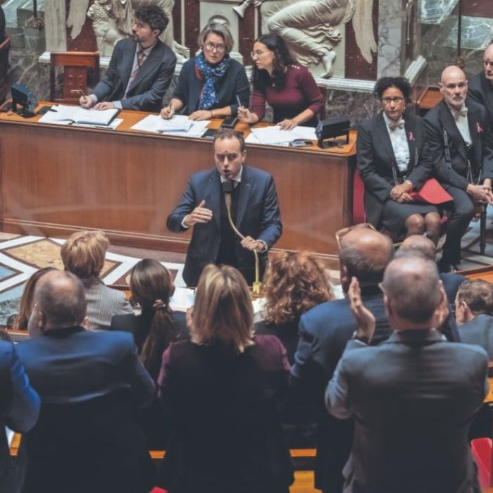 Gobierno francés acusa a la ultraizquierda de una “estrategia de insurrección” tras disturbios