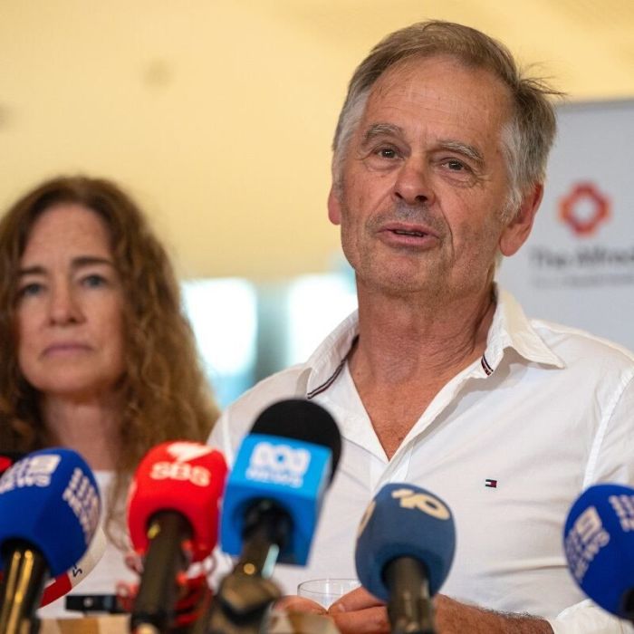 Helen Haines pierde ambas piernas tras ser embestida por un vehículo en Australia
