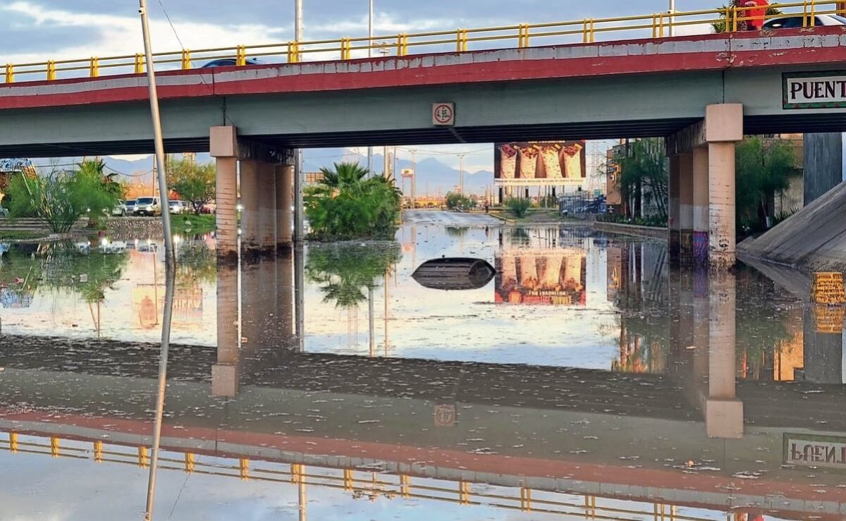 inundaciones-atipicas-afectan-a-decenas-de-viviendas-y-vehiculos-en-ciudad-juarez