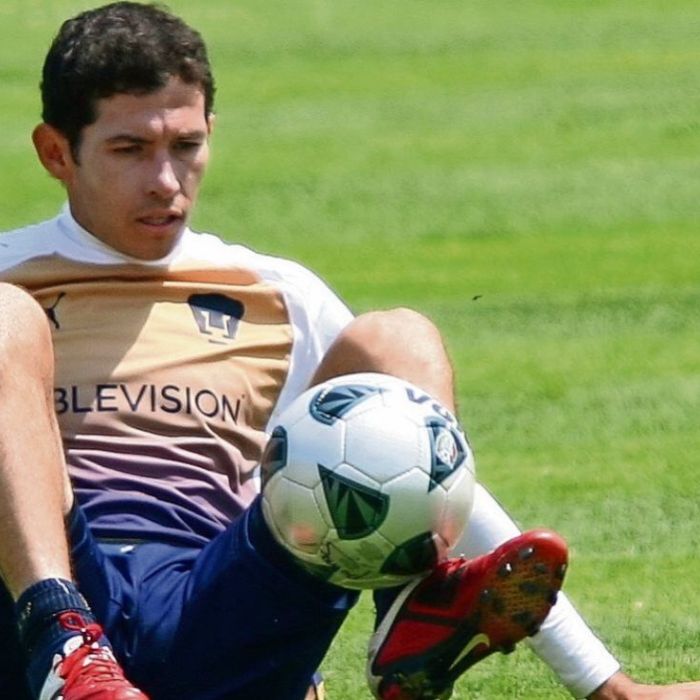 Israel Castro defiende la grandeza de Pumas y pide recuperar su cantera