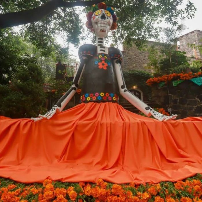 La Casa de Emilio “El Indio” Fernández dedica un altar de Día de Muertos a Elsa Aguirre