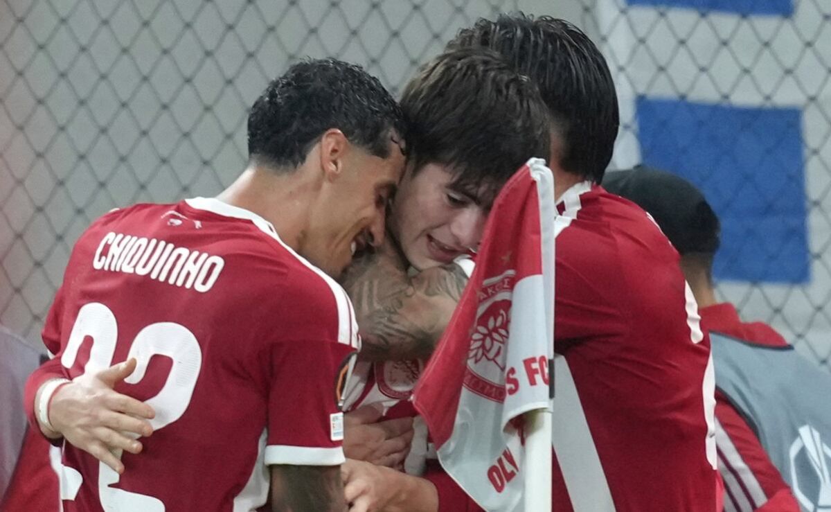 la-hormiga-gonzalez-da-al-olympiacos-su-tercera-victoria-en-la-europa-league