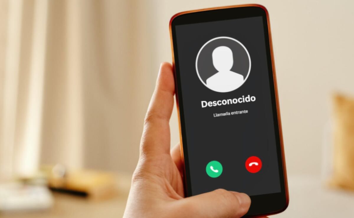 llamadas-fantasma-por-que-te-marcan-y-cuelgan-y-como-protegerte