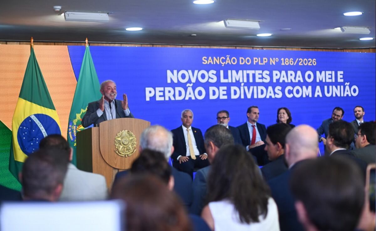 lula-promulga-apoyo-a-microempresarios-y-propone-transporte-gratuito-los-fines-de-semana