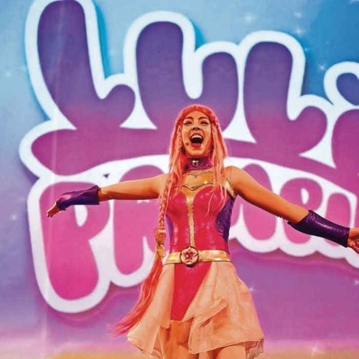 Luli Pampín celebra una década de carrera con su show “Millones de Gracias” en la Arena CDMX
