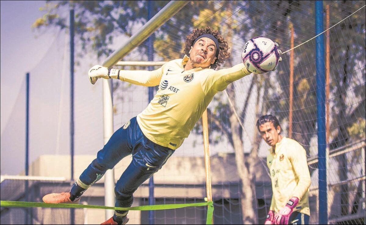 memo-ochoa-revelo-que-estuvo-a-30-minutos-de-jugar-en-pumas