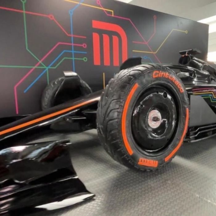 Metro exhibe monoplaza en Ciudad Deportiva por el Gran Premio de México