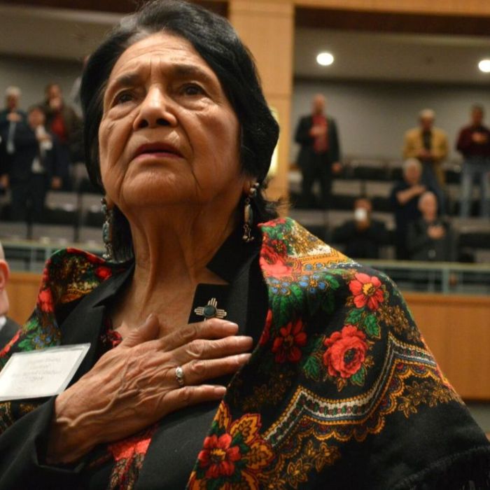 Muere Dolores Huerta, pionera del movimiento campesino en Estados Unidos, a los 96 años