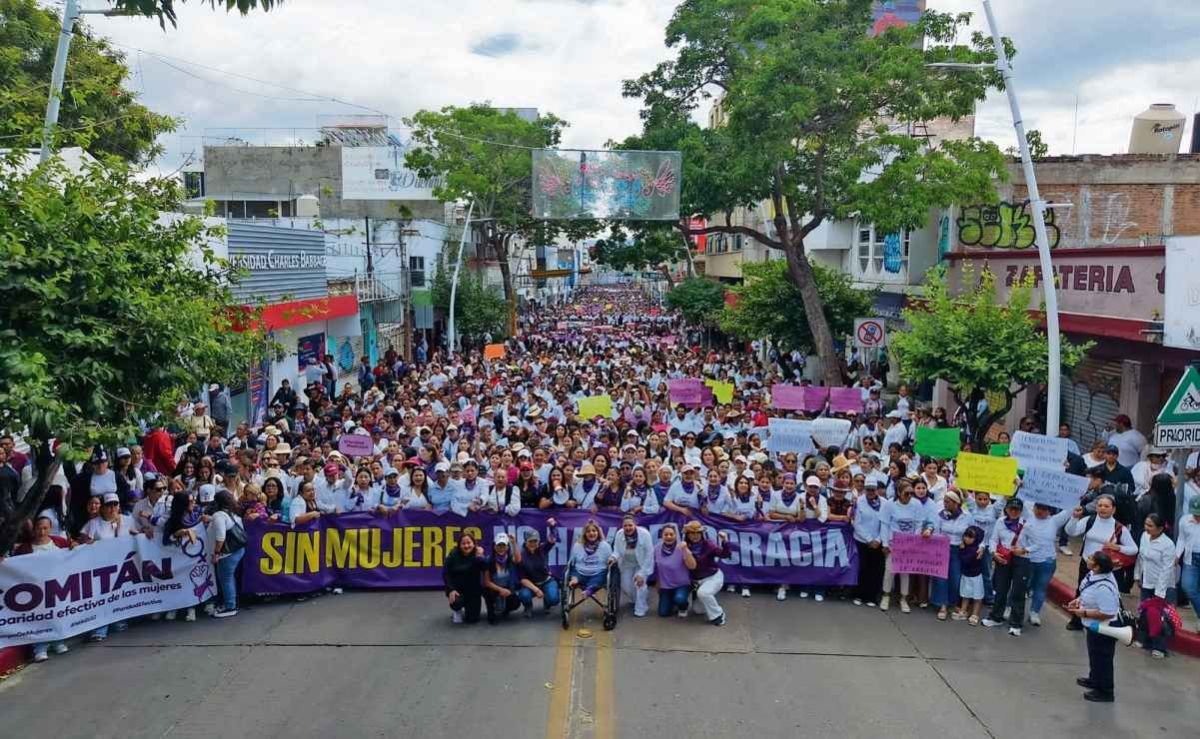 mujeres-marchan-en-tuxtla-gutierrez-en-defensa-de-la-paridad-efectiva