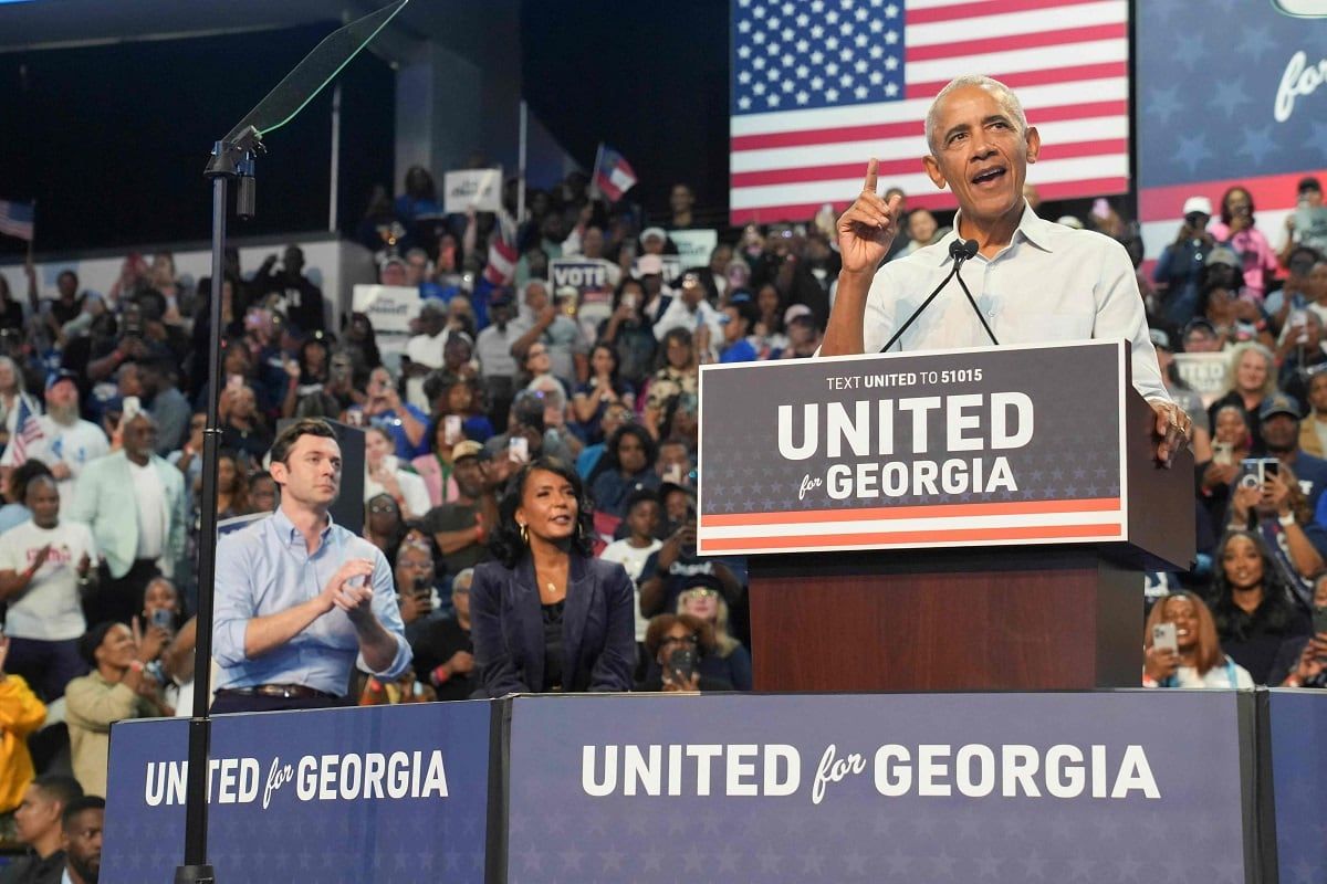 obama-se-burla-de-la-respuesta-de-trump-a-su-broma-sobre-la-casa-blanca-y-cheesecake-factory