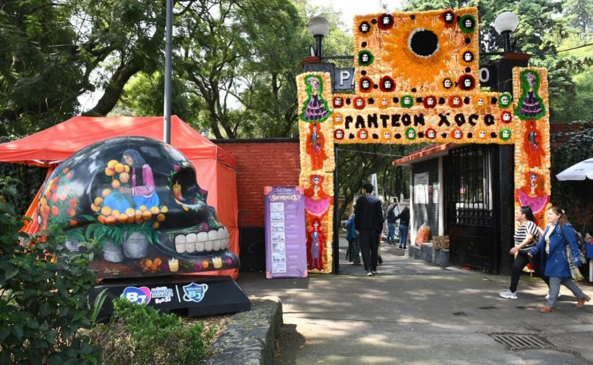panteon-de-xoco-se-llenara-de-cempasuchil-y-arte-por-el-dia-de-muertos