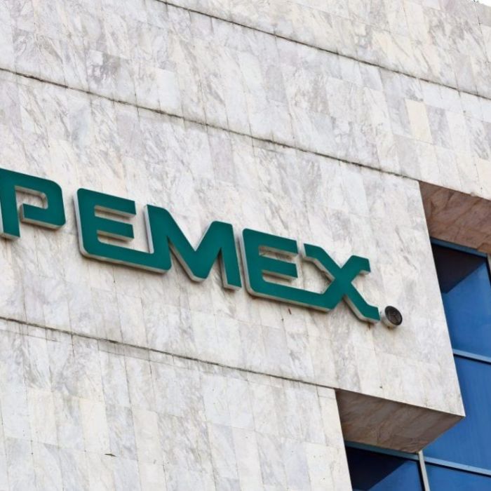Pemex niega bajas masivas y reducción salarial; reconoce eliminación de puestos duplicados