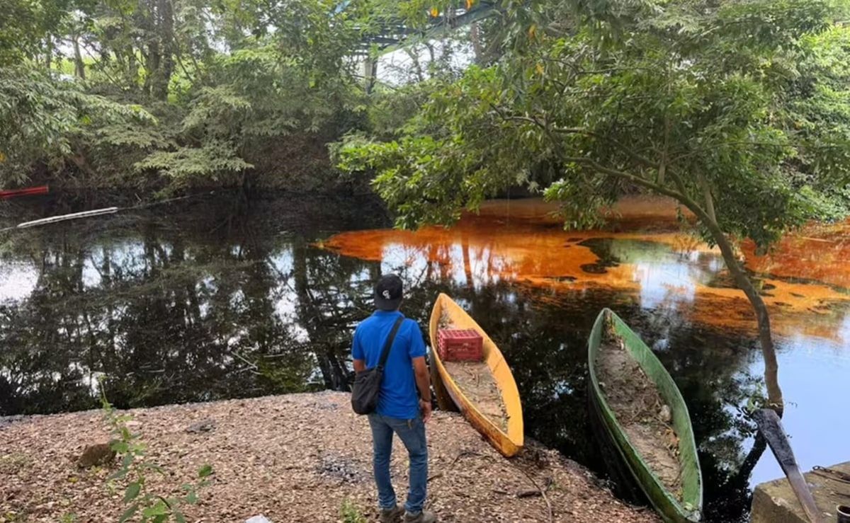pemex-niega-responsabilidad-por-derrame-de-hidrocarburo-en-el-arroyo-chacalapa-veracruz