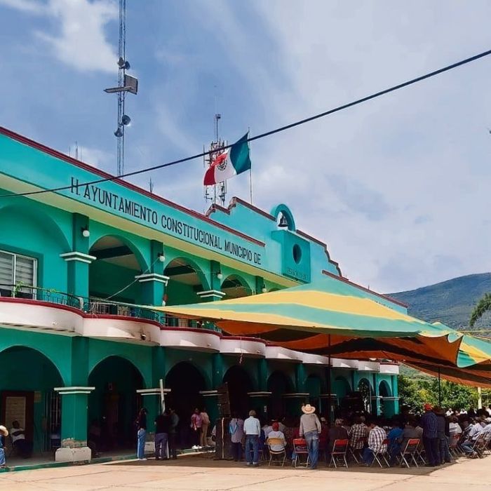 Presa Mujer Solteca reactiva disputa territorial en Oaxaca