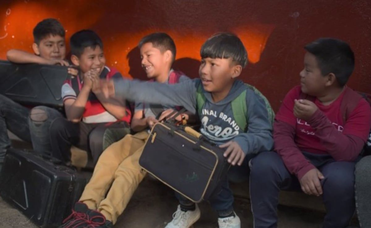 procesion-lleva-al-cine-la-creacion-musical-de-100-ninos-de-nurio-michoacan