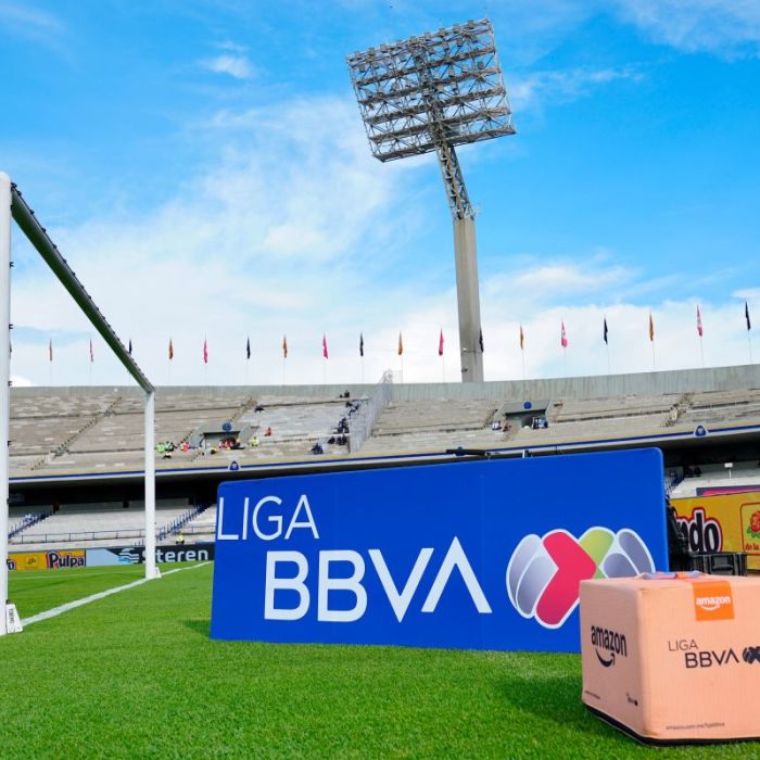 Pumas y Cruz Azul definen sus alineaciones para el duelo en el Olímpico Universitario
