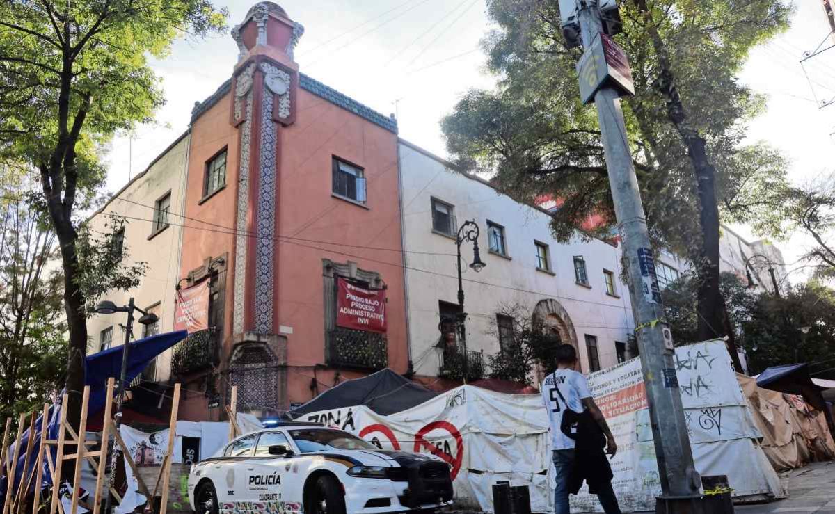 retiran-planton-frente-a-cuba-11-tras-expropiacion-del-inmueble-en-la-cdmx