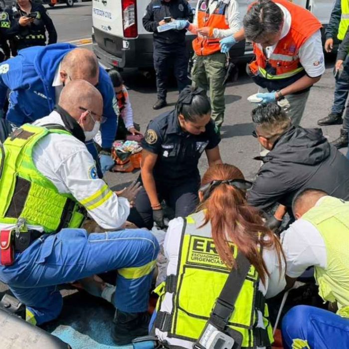 SSC rescata a hombre que se prendió fuego en la Glorieta de Insurgentes