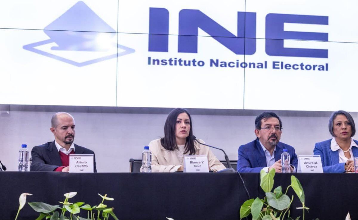 san-lazaro-recibe-notificacion-sobre-blanca-cruz-como-presidenta-interina-del-ine
