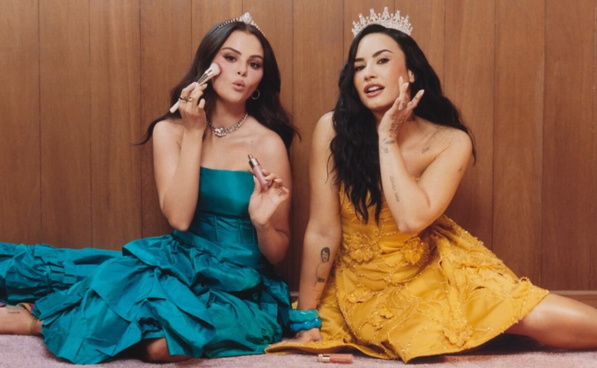selena-gomez-y-demi-lovato-reviven-su-era-de-princesas-con-rare-beauty