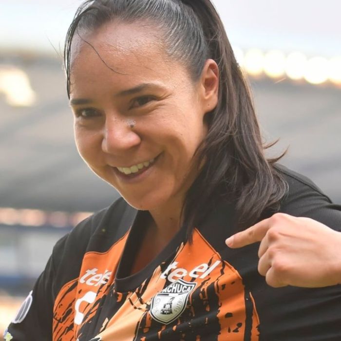 Senado analiza reconocer a Charlyn Corral por ganar el Trofeo Gerd Müller