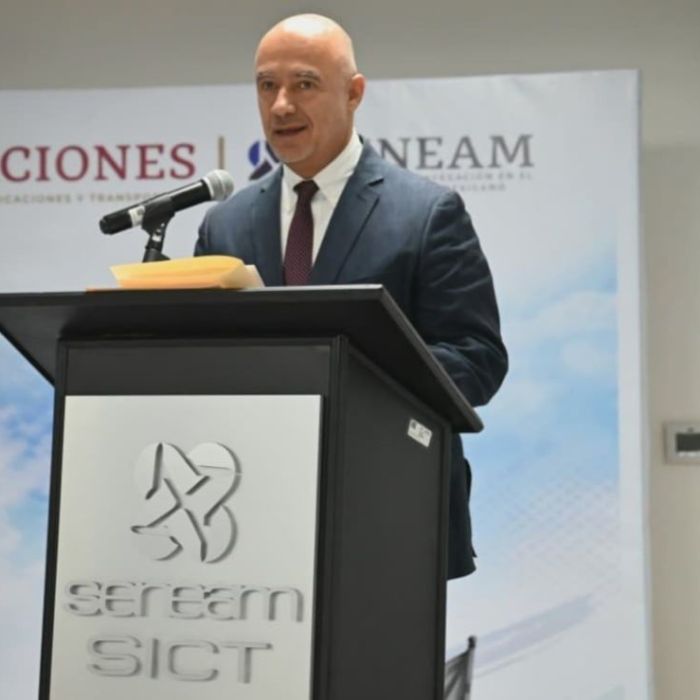 Seneam anuncia inversión de 15 mil millones de pesos para modernizar el espacio aéreo mexicano